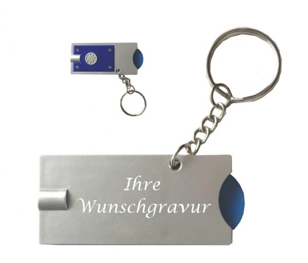 Schlüsselanhänger mit Gravur / mit Taschenlampe und Einkaufschip / Farbe: blau